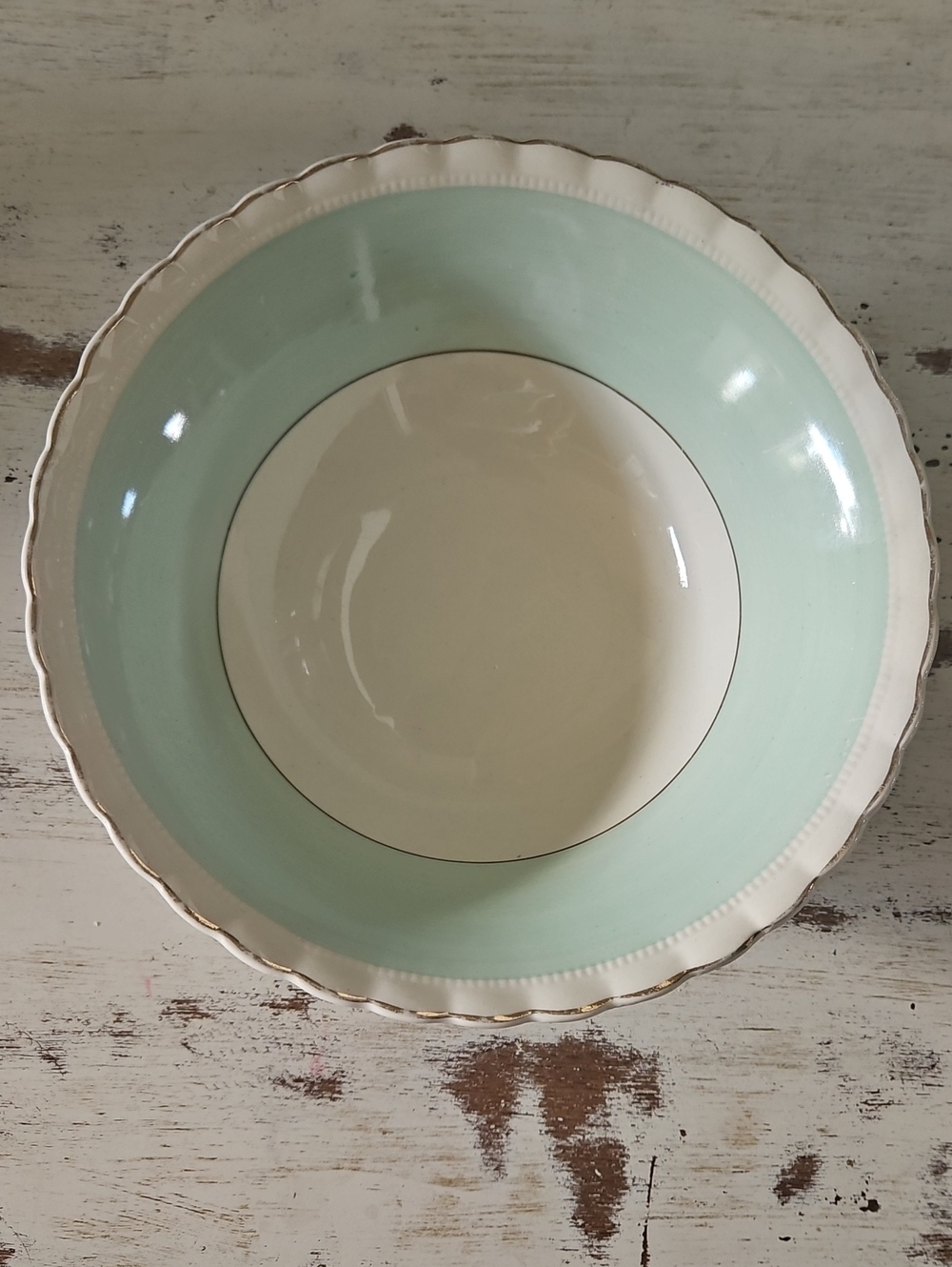 Scalloped Mint and Cream Alfred Meakin Ceramic Serving Bowl with Gold Trim